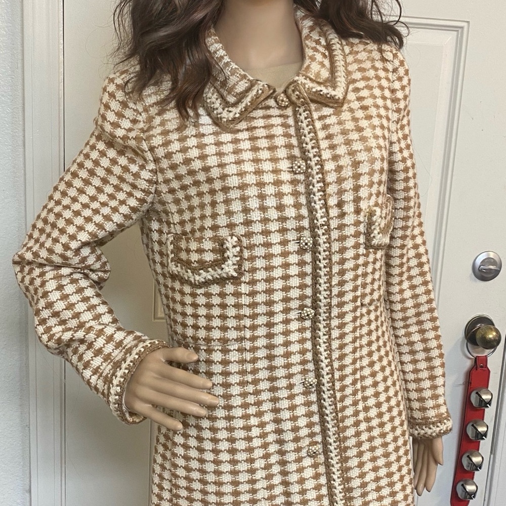 CHANEL Spring 1997
Houndstooth Tweed CC Jacket
(P16535V09215)